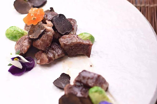 松露可以配酒食用嗎 松露可以配酒食用嗎