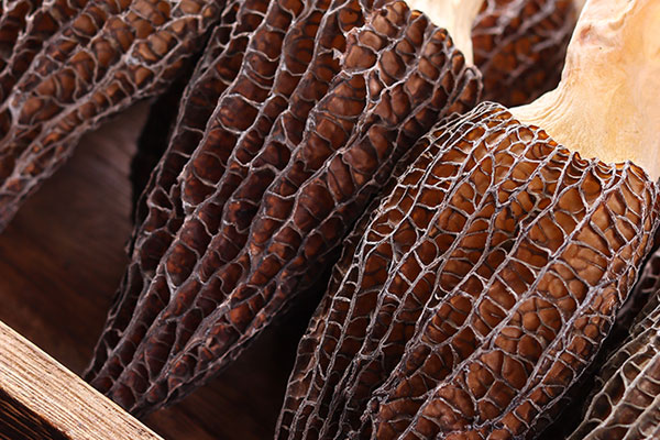 干品羊肚菌發(fā)黑可以吃嗎 干品羊肚菌發(fā)黑可以吃嗎