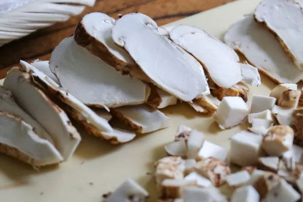 新鮮松茸的熱量，松茸脂肪含量高嗎