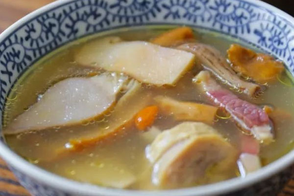 松茸是什么菌根生 松茸是什么菌根生