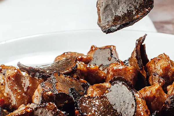 為什么黑松露這么難吃，松露是酸的嗎