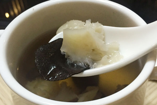 松露湯可以放當(dāng)歸嗎 松露湯可以放當(dāng)歸嗎