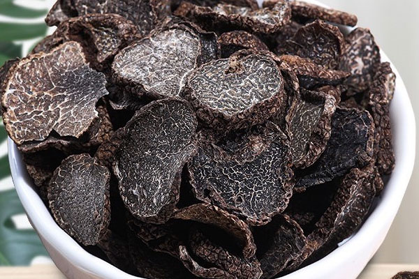 燜泡過(guò)的黑松露要吃嗎 燜泡過(guò)的黑松露要吃嗎