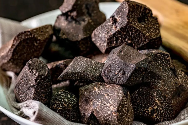 黑松露的紋路是怎樣的 黑松露的紋路是怎樣的