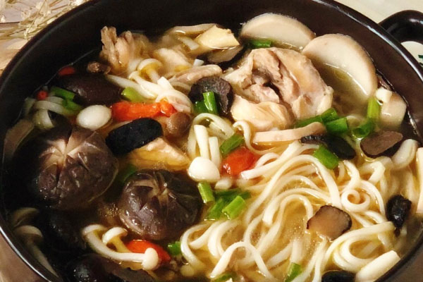 黑松露雞湯蘑菇面的功效作用 黑松露雞湯蘑菇面的功效作用