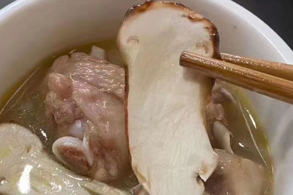 松茸可以排毒護(hù)肝嗎 松茸可以排毒護(hù)肝嗎