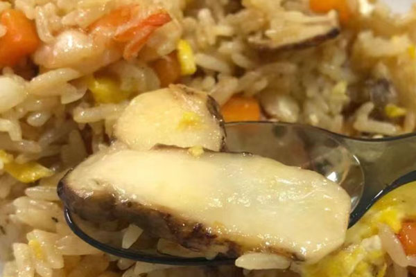 松茸蝦仁蛋炒飯?jiān)趺醋龊贸? src=