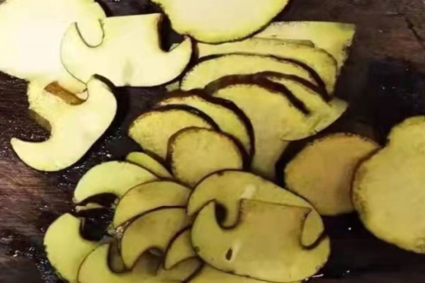 吃牛肝菌對(duì)皮膚病有影響嗎 吃牛肝菌對(duì)皮膚病有影響嗎