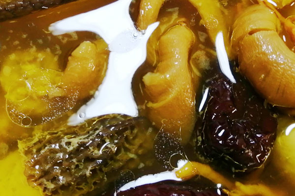 羊肚菌雪山菇雞湯的做法，有哪些功效作用