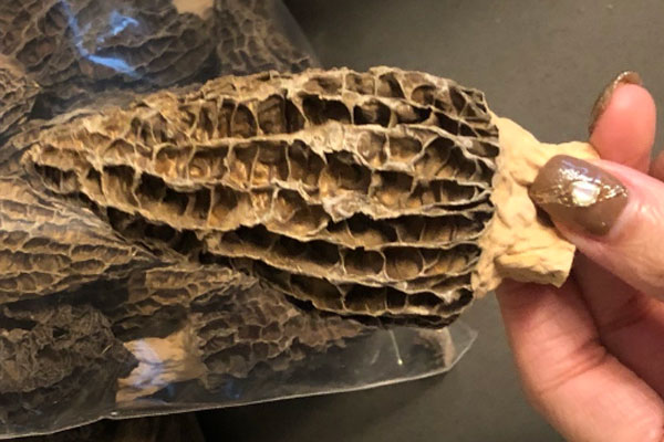 羊肚菌豌豆肉燜飯的食用禁忌