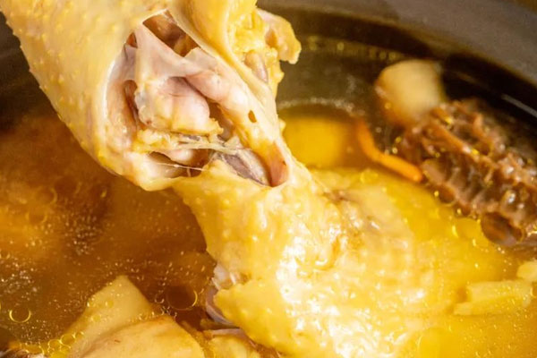 羊肚菌雞湯米線的功效作用 羊肚菌雞湯米線的功效作用