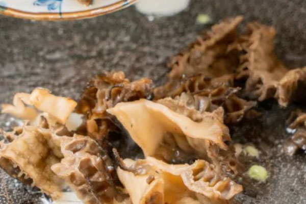 羊肚菌淮山炒黃瓜芽的功效作用 羊肚菌淮山炒黃瓜芽的功效作用