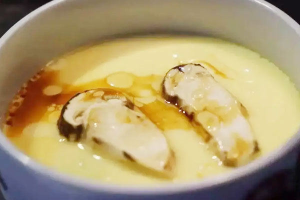 松茸蒸蛋晚上吃還是早上吃好，松茸蒸蛋的熱量