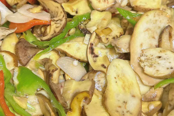 白蔥牛肝菌炒糊了可以吃嗎 白蔥牛肝菌炒糊了可以吃嗎