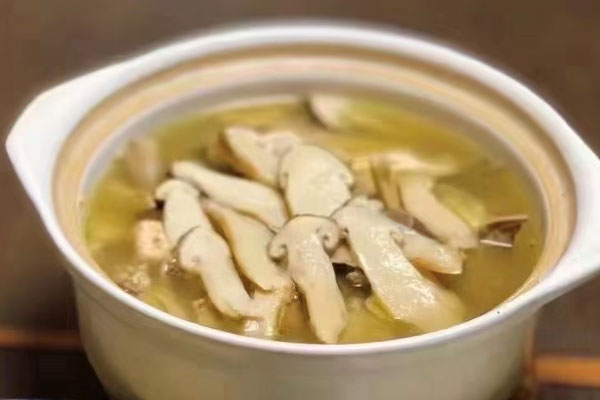 松茸可以和皮一起煮湯嗎 松茸可以和皮一起煮湯嗎